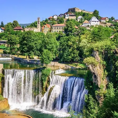 Jajce 1 * Jezero (Republika Srpska)